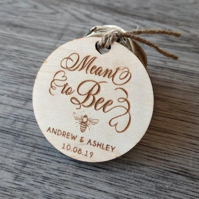 Etiquetas de Madeira Personalizadas Cortadas a Laser para Presentes e Lembranças de Casamento Rústicas