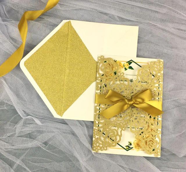 Convite Elegante Cortado a Laser para Aniversário ou Casamento com Design de Árvore Dourada e Glitter, Inclui Envelope e 1 Peça