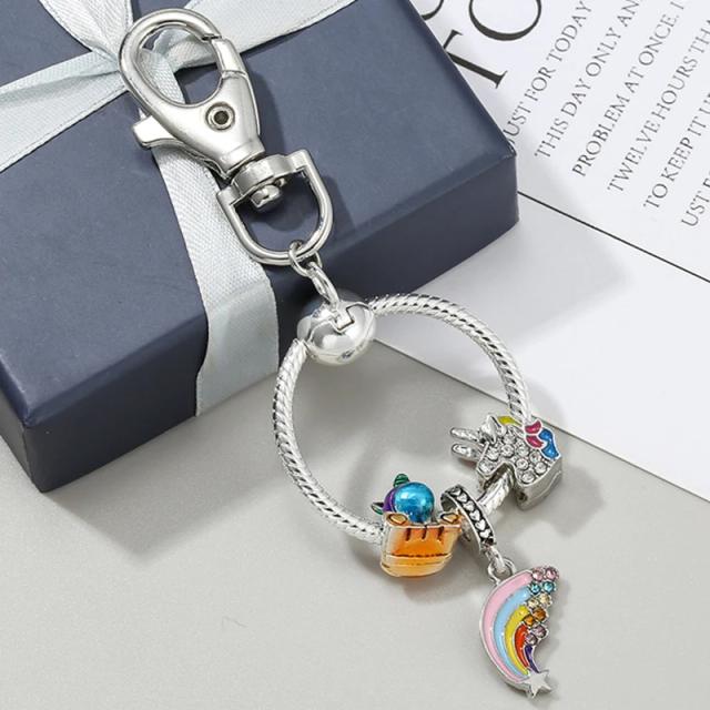 Charmoso chaveiro de unicórnio com pingente de arco-íris - Acessório ideal para homens e mulheres, presente especial para decoração e DIY.