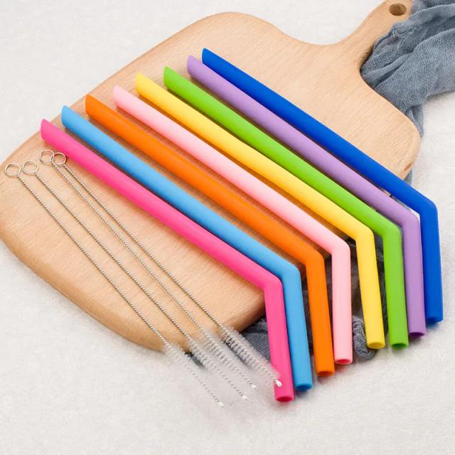 Conjunto de 8 Canudos de Silicone Reutilizáveis com Escova de Limpeza - Flexíveis e Dobrados para Bebidas em Festas e Eventos