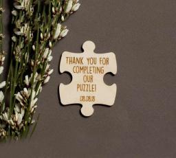 Lembrança personalizada para casamento, quebra-cabeça personalizado, mesa de casamento, etiquetas de madeira gravadas a laser - Image 1