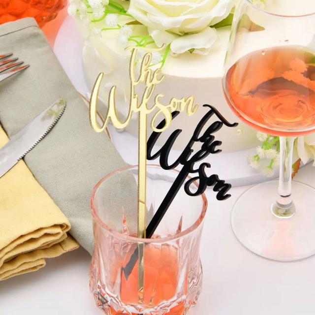 Palitos de Coquetel Personalizados com Nomes em Caligrafia para Casamento - Conjuntos de 10, 30 ou 50 Peças