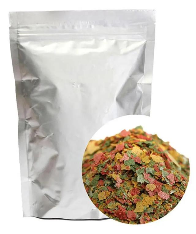 Ração Nutritiva para Peixes Ornamentais Tropicais e Goldfish - Folha Variada de 3 Cores, 100g