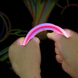 100 peças suprimentos para festas noturnas com conectores, colares e pulseiras brilhantes para festas infantis ou adultos, decoração de festas - Image 4