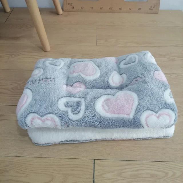 Tapete de Flanela Grossa para Cães e Gatos - Conforto e Estilo para Dormir ou Descansar