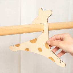 Bebê de madeira animal roupas cabide 5 pçs diy criativo cabides para roupas banho toalha casaco durável casa decoração do quarto das crianças - Image 5