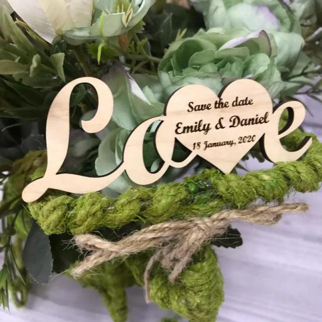 Cartão de Madeira Personalizado em Forma de Coração para Convites de Casamento Rústico e Save the Date